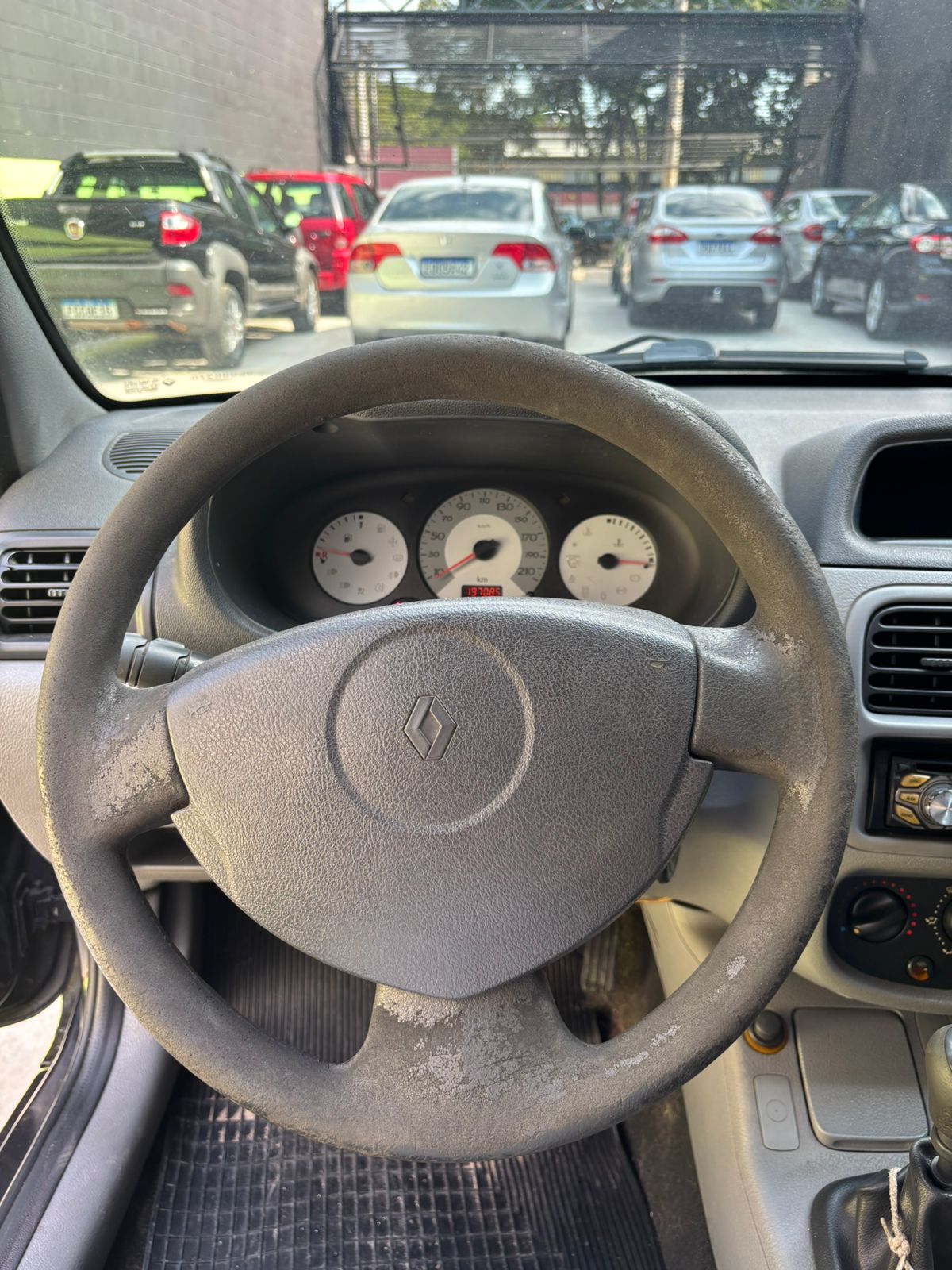 RENAULT CLIO - Foto 8