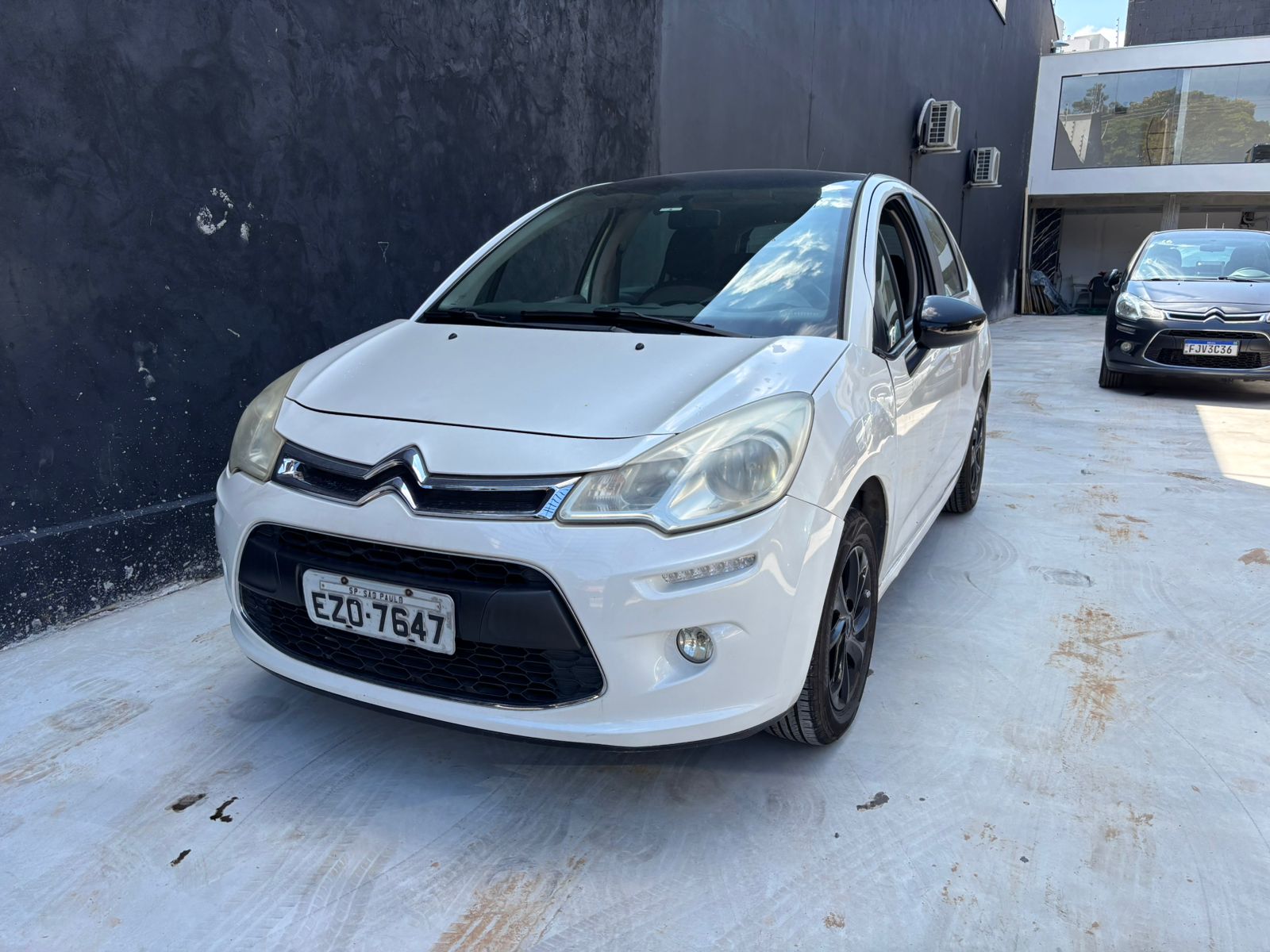CIRTOEN C3 TENDANCE