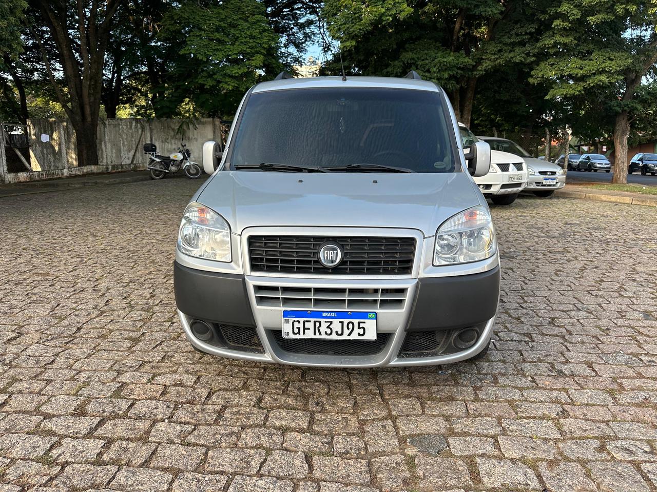FIAT  DOBLO ESSENCE  - Foto 2