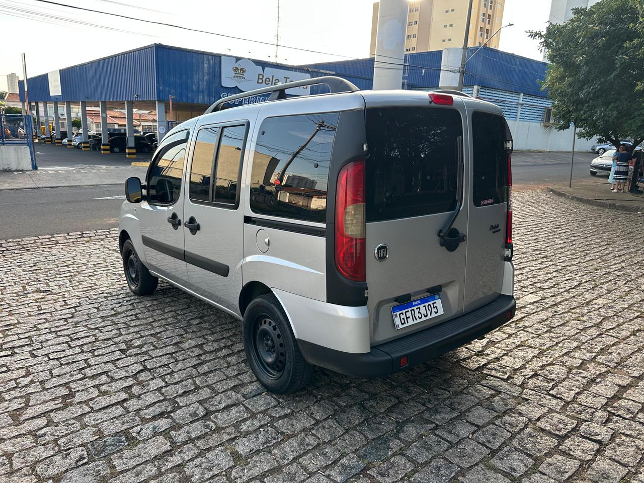 FIAT  DOBLO ESSENCE  - Foto 6