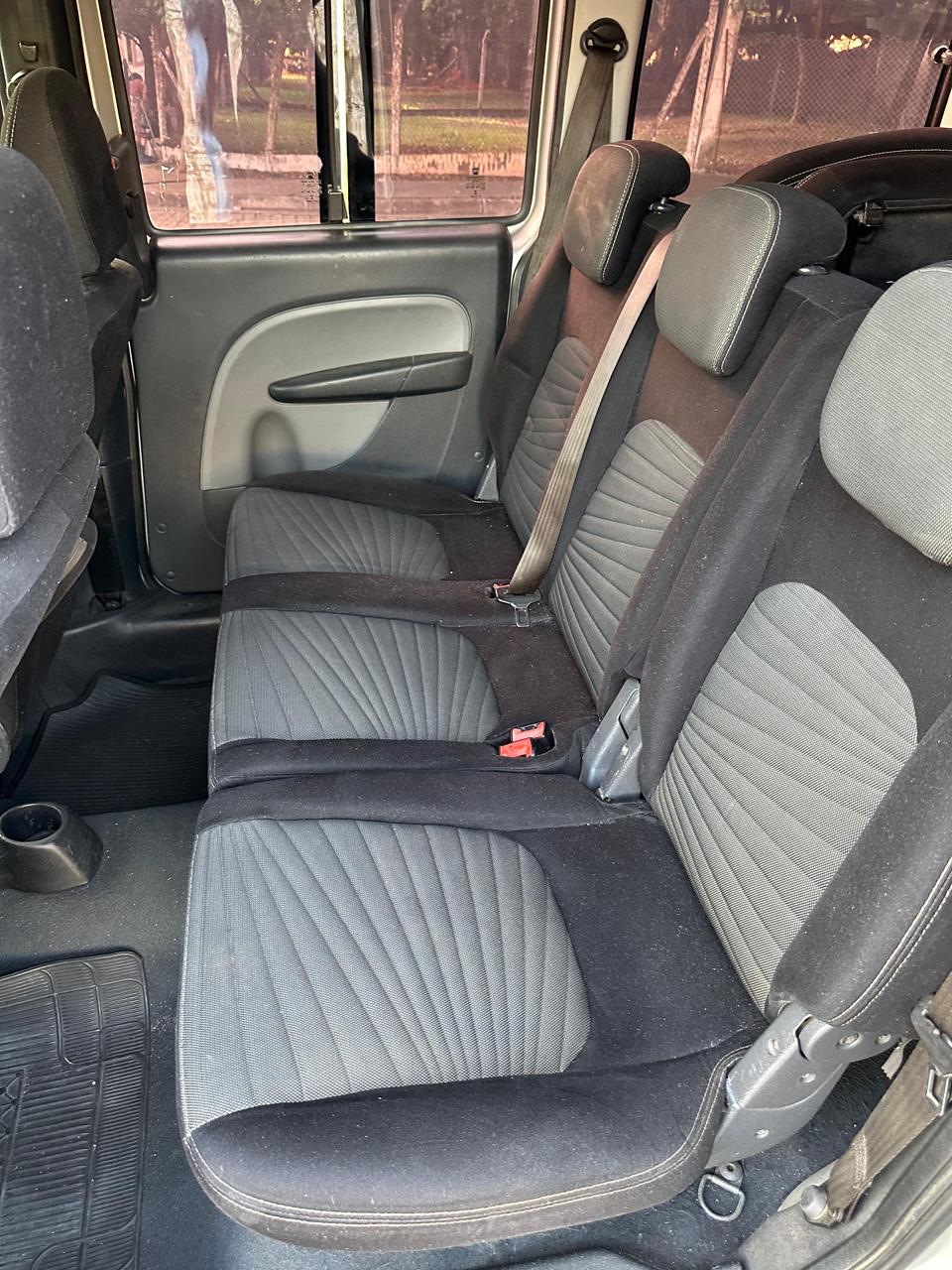 FIAT  DOBLO ESSENCE  - Foto 10