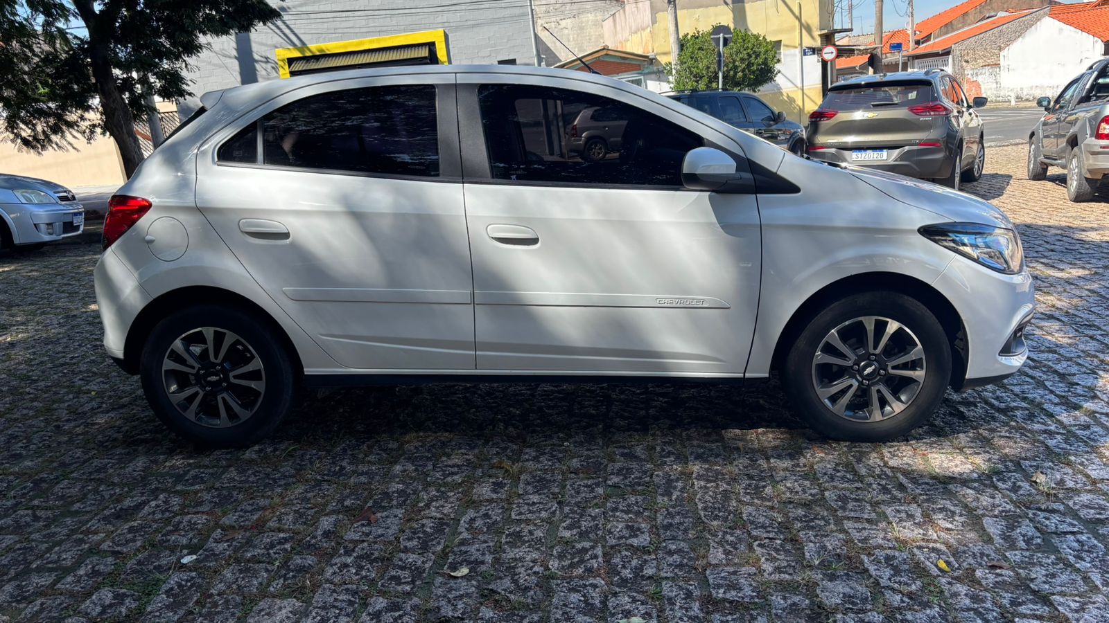 CHEVROLET ONIX LTZ - Foto 4