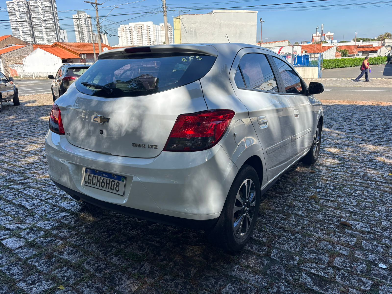 CHEVROLET ONIX LTZ - Foto 5