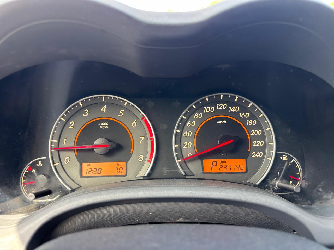 TOYOTA  COROLLA XEI - Foto 9