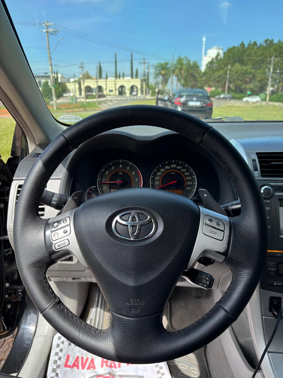 TOYOTA  COROLLA XEI - Foto 10