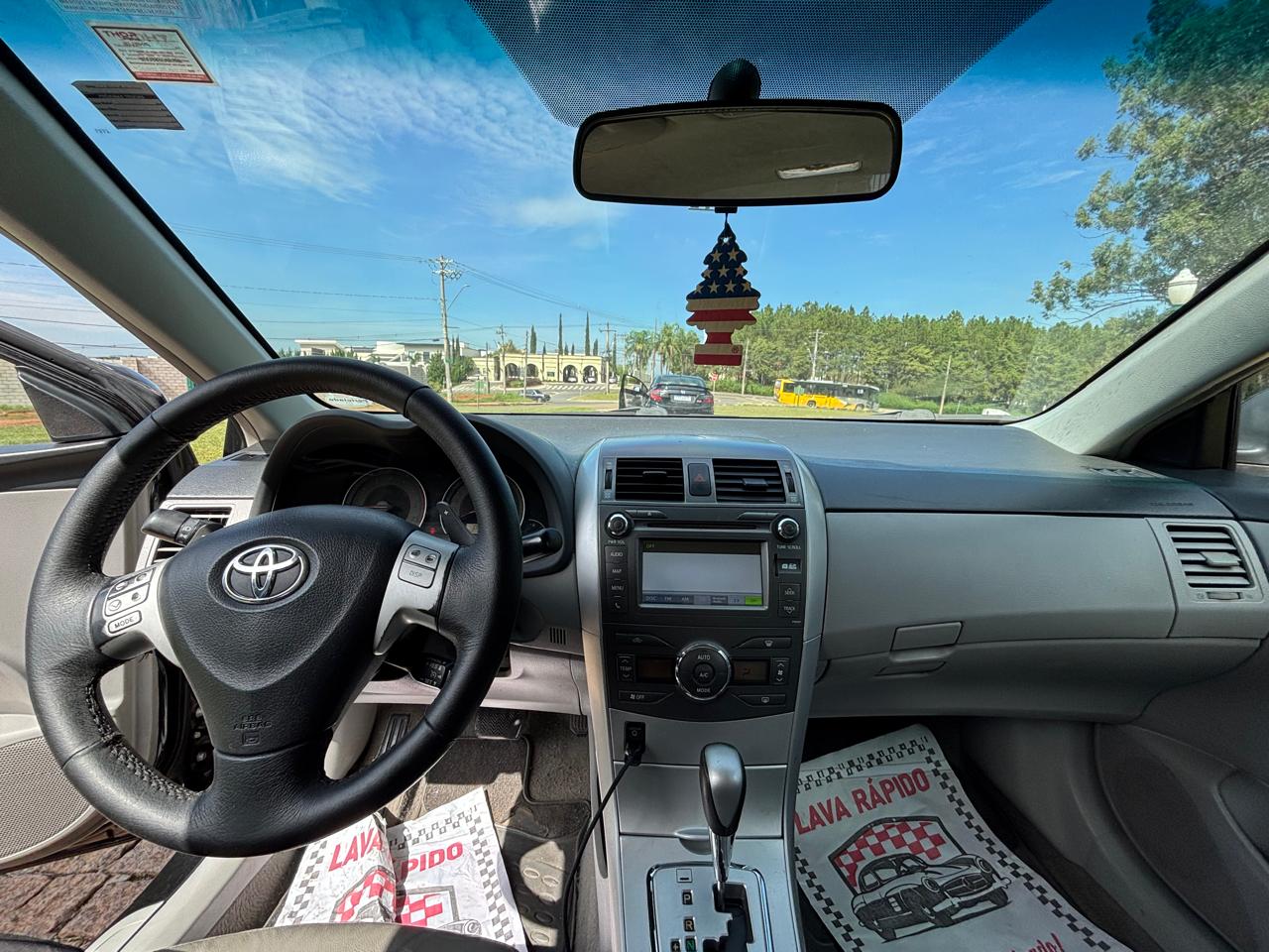 TOYOTA  COROLLA XEI - Foto 12